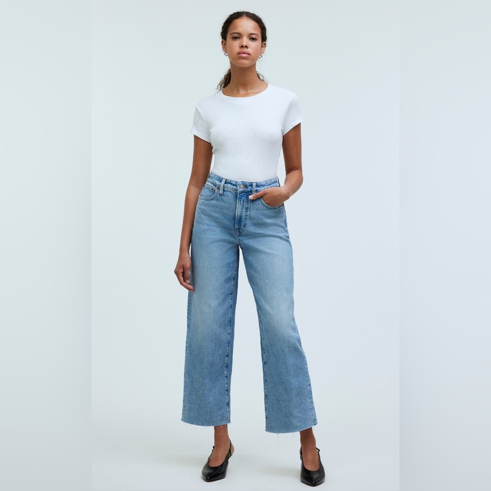 NWT Madewell Curvy Perfect Wide-Leg Crop Jean in Altoona Wash — Raw Hem